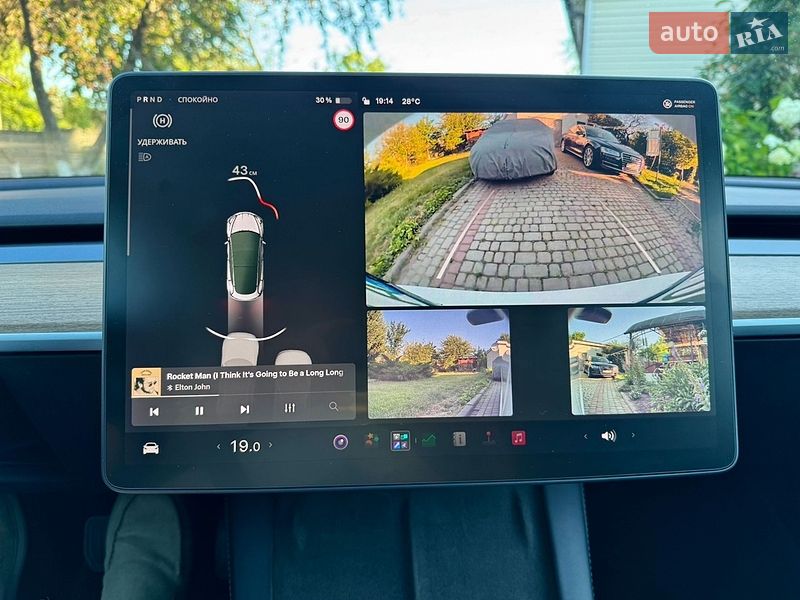 Седан Tesla Model 3 2021 в Киеве
