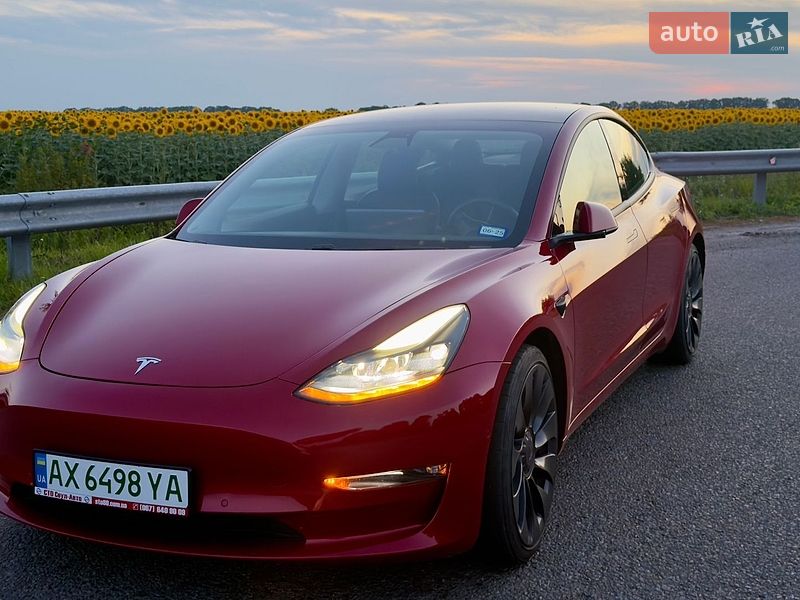 Седан Tesla Model 3 2021 в Полтаве