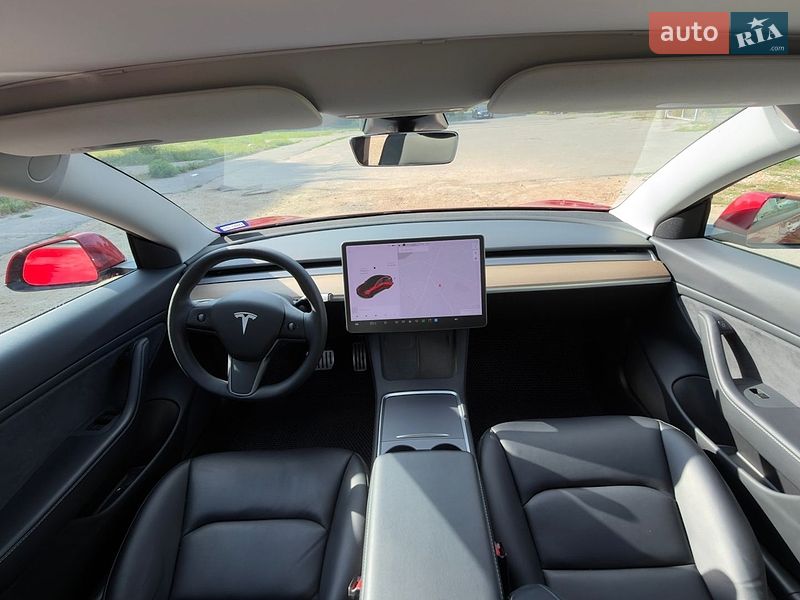 Седан Tesla Model 3 2021 в Полтаве
