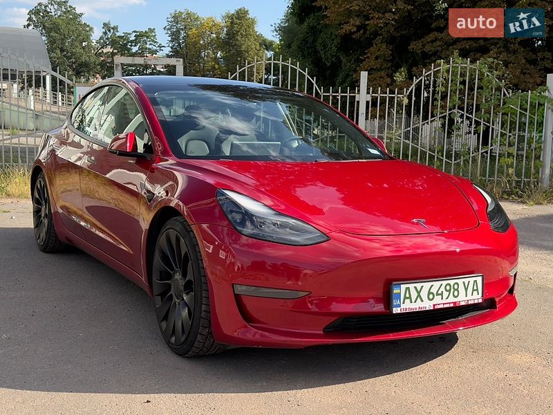 Седан Tesla Model 3 2021 в Полтаве