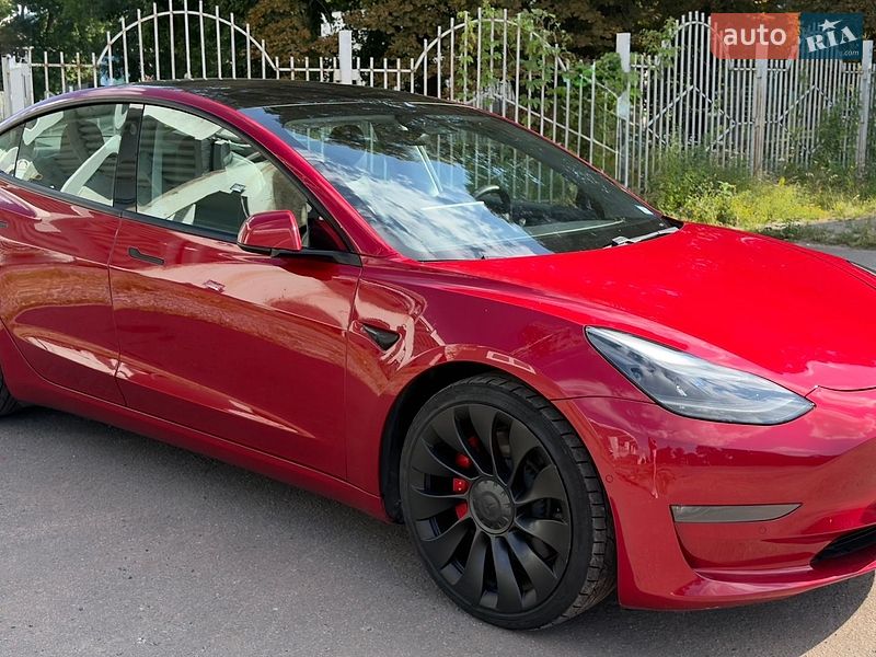 Седан Tesla Model 3 2021 в Полтаве