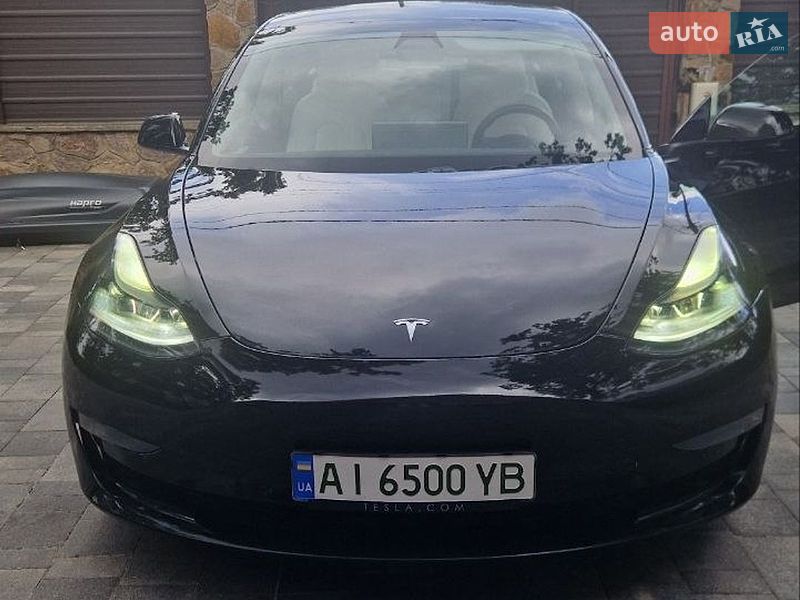 Tesla Model 3 2021