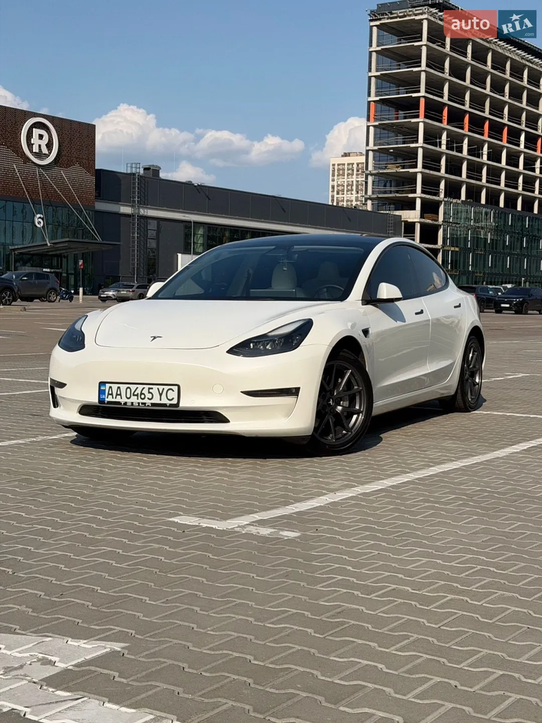 2022 Tesla Model 3 - фото 1