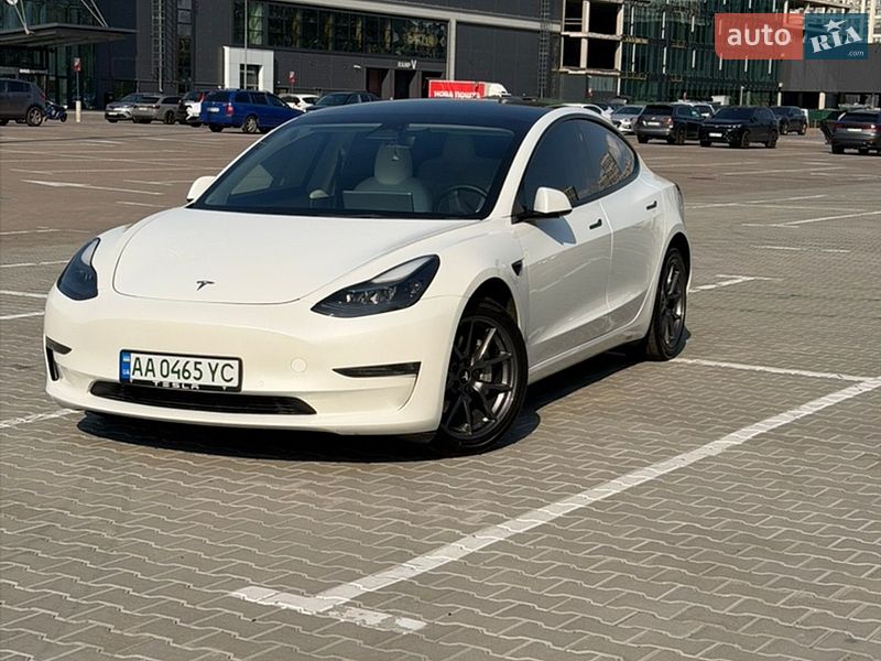 Седан Tesla Model 3 2022 в Киеве фото 2 Седан Tesla Model 3 2022 в Киеве