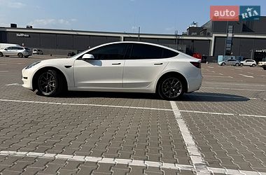 Седан Tesla Model 3 2022 в Киеве фото 3 Седан Tesla Model 3 2022 в Киеве