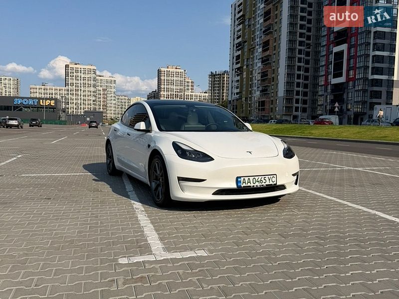 Седан Tesla Model 3 2022 в Киеве фото 7 Седан Tesla Model 3 2022 в Киеве