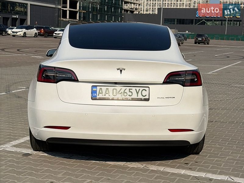 Седан Tesla Model 3 2022 в Киеве фото 8 Седан Tesla Model 3 2022 в Киеве