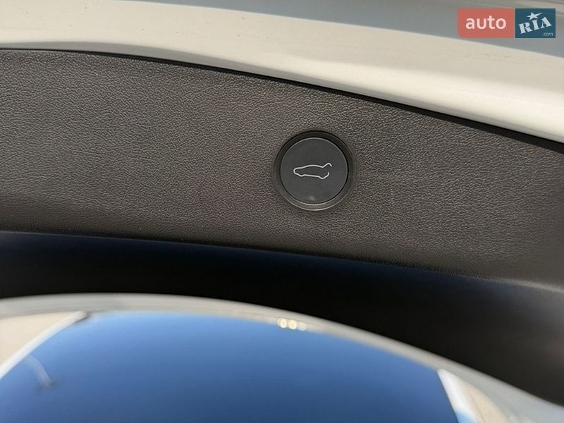 Седан Tesla Model 3 2022 в Киеве фото 16 Седан Tesla Model 3 2022 в Киеве