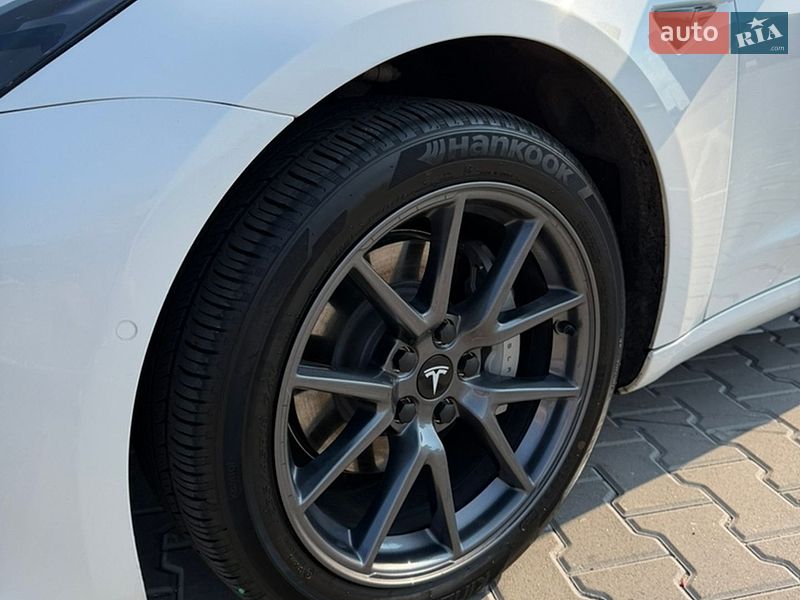 Седан Tesla Model 3 2022 в Киеве фото 19 Седан Tesla Model 3 2022 в Киеве