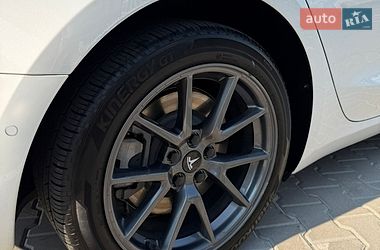 Седан Tesla Model 3 2022 в Киеве фото 22 Седан Tesla Model 3 2022 в Киеве