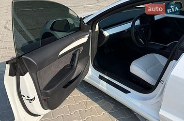 Седан Tesla Model 3 2022 в Києві