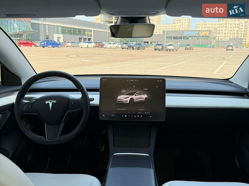 Седан Tesla Model 3 2022 в Киеве фото 26 Седан Tesla Model 3 2022 в Киеве