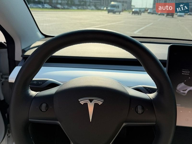 Седан Tesla Model 3 2022 в Киеве фото 27 Седан Tesla Model 3 2022 в Киеве
