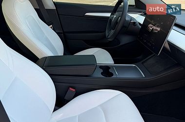 Седан Tesla Model 3 2022 в Киеве фото 33 Седан Tesla Model 3 2022 в Киеве