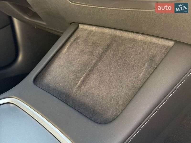 Седан Tesla Model 3 2022 в Киеве фото 36 Седан Tesla Model 3 2022 в Киеве