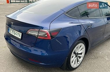 Седан Tesla Model 3 2022 в Києві