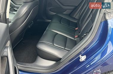 Седан Tesla Model 3 2022 в Києві