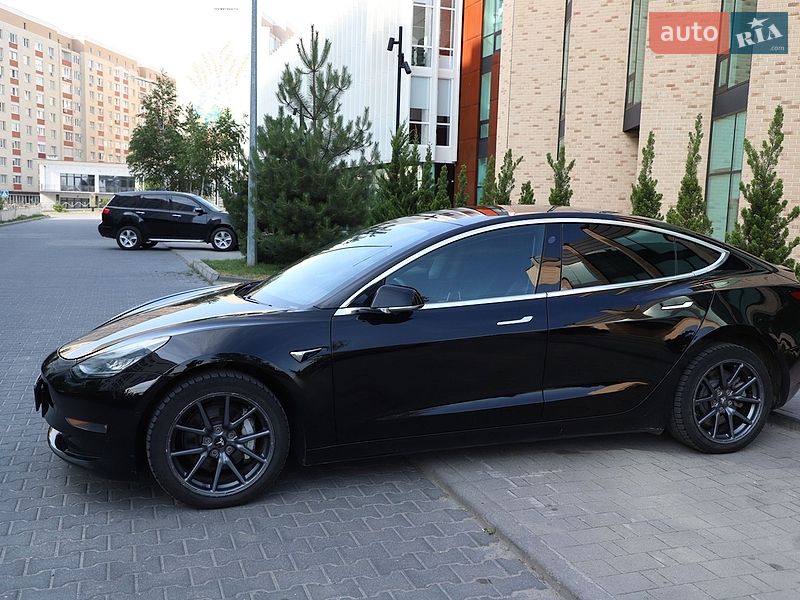 Седан Tesla Model 3 2018 в Хмельницькому