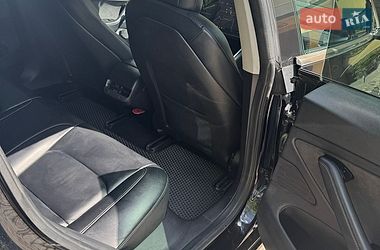 Седан Tesla Model 3 2018 в Трускавце
