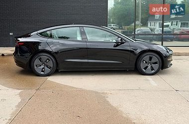 Седан Tesla Model 3 2022 в Львові