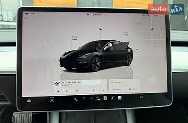 Седан Tesla Model 3 2022 в Львове