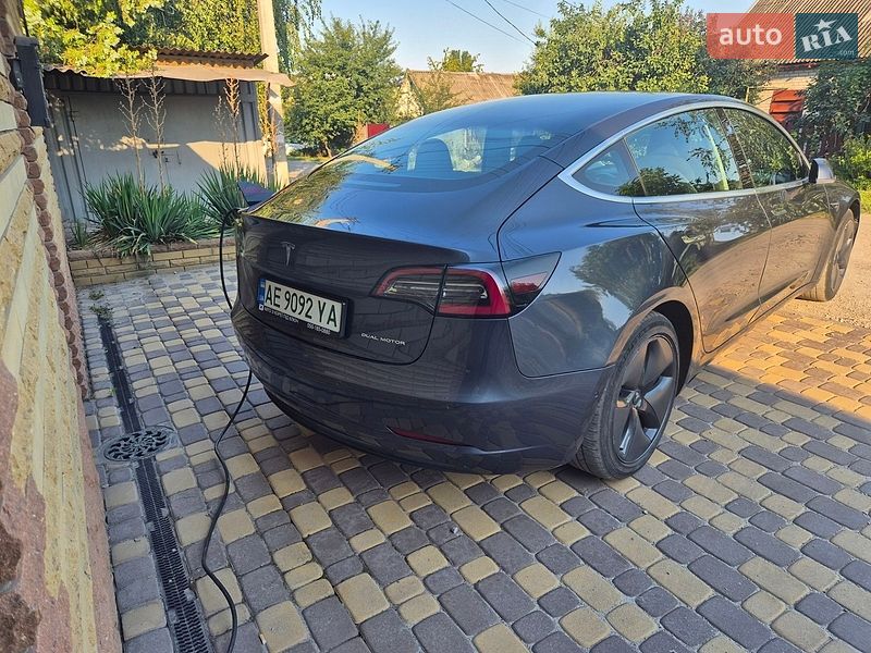 Седан Tesla Model 3 2019 в Запорожье