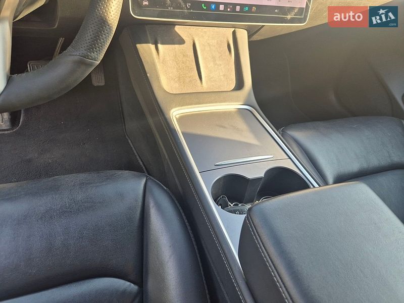 Седан Tesla Model 3 2019 в Запорожье
