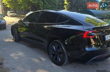 Седан Tesla Model 3 2024 в Днепре