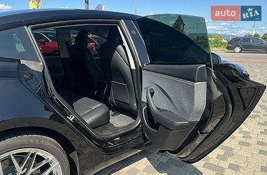 Седан Tesla Model 3 2024 в Мукачево