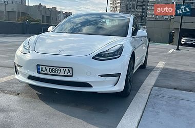 Седан Tesla Model 3 2020 в Киеве