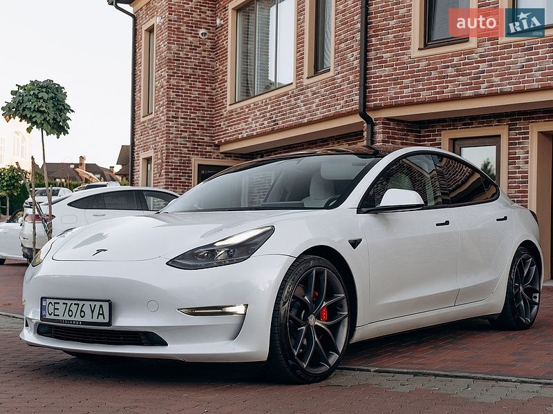 Tesla Model 3 2023