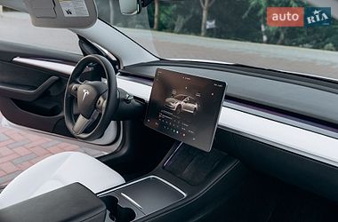 Седан Tesla Model 3 2023 в Киеве фото 12 Седан Tesla Model 3 2023 в Киеве