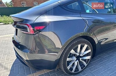 Седан Tesla Model 3 2025 в Кропивницком