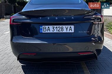Седан Tesla Model 3 2025 в Кропивницком
