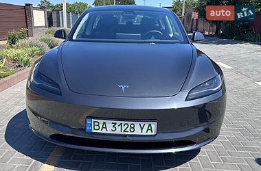 Седан Tesla Model 3 2025 в Кропивницком