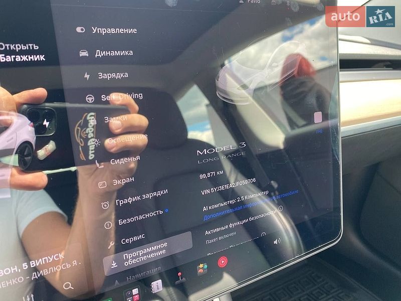 Седан Tesla Model 3 2018 в Львове