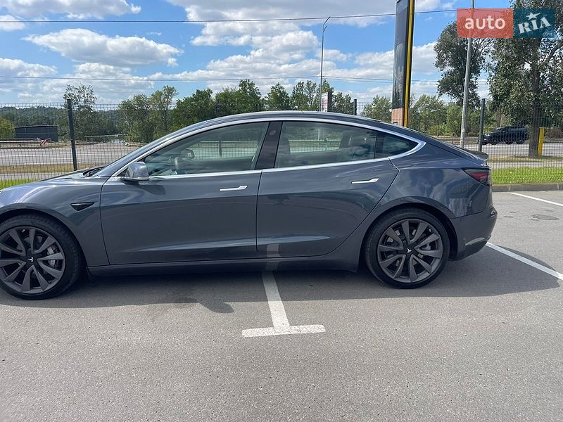Седан Tesla Model 3 2019 в Киеве фото 3 Седан Tesla Model 3 2019 в Киеве