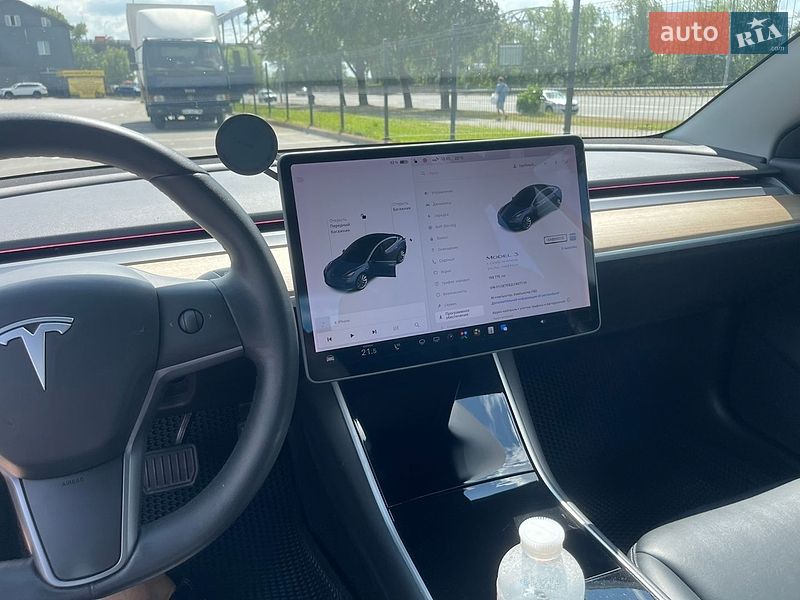 Седан Tesla Model 3 2019 в Киеве фото 22 Седан Tesla Model 3 2019 в Киеве