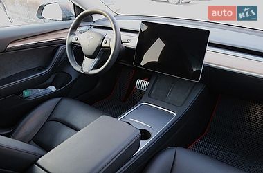 Седан Tesla Model 3 2023 в Києві