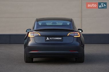 Седан Tesla Model 3 2023 в Києві