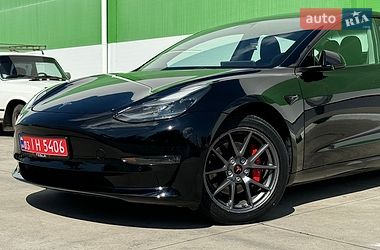 Седан Tesla Model 3 2022 в Олександрії