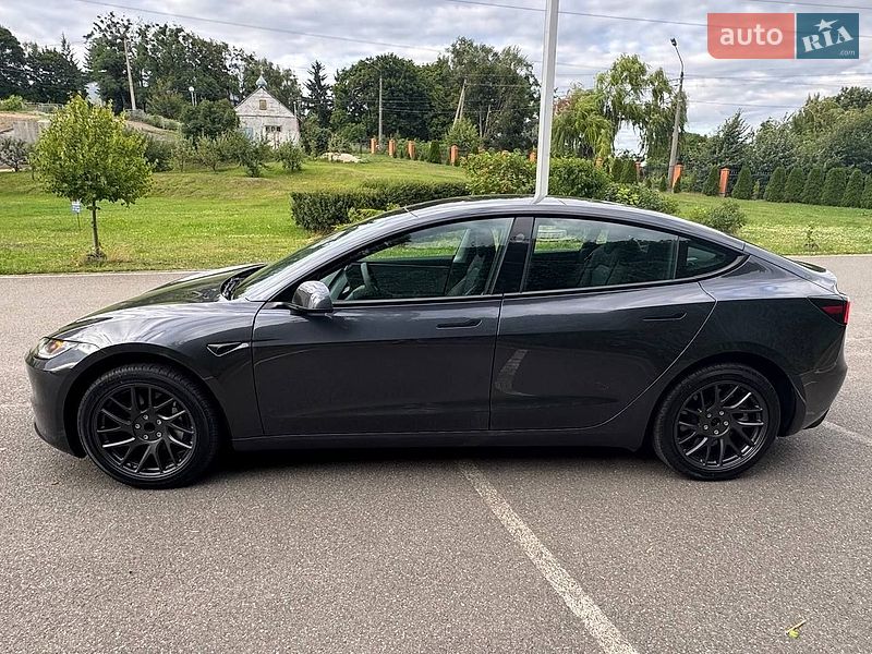 Седан Tesla Model 3 2025 в Киеве фото 5 Седан Tesla Model 3 2025 в Киеве