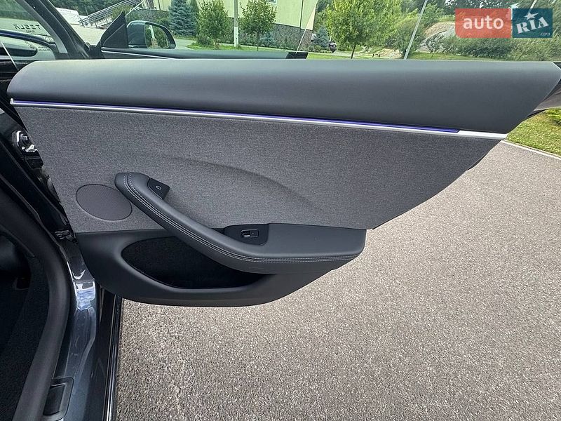 Седан Tesla Model 3 2025 в Киеве фото 40 Седан Tesla Model 3 2025 в Киеве