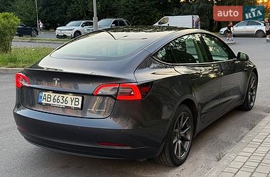 Седан Tesla Model 3 2021 в Виннице