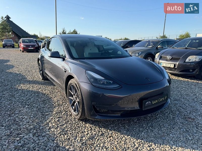 Седан Tesla Model 3 2022 в Ивано-Франковске фото 3 Седан Tesla Model 3 2022 в Ивано-Франковске