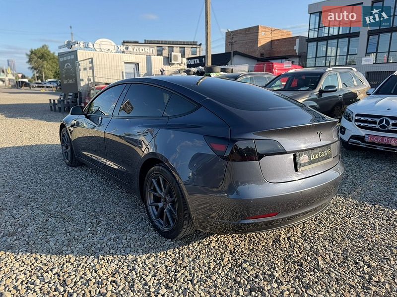 Седан Tesla Model 3 2022 в Ивано-Франковске фото 13 Седан Tesla Model 3 2022 в Ивано-Франковске