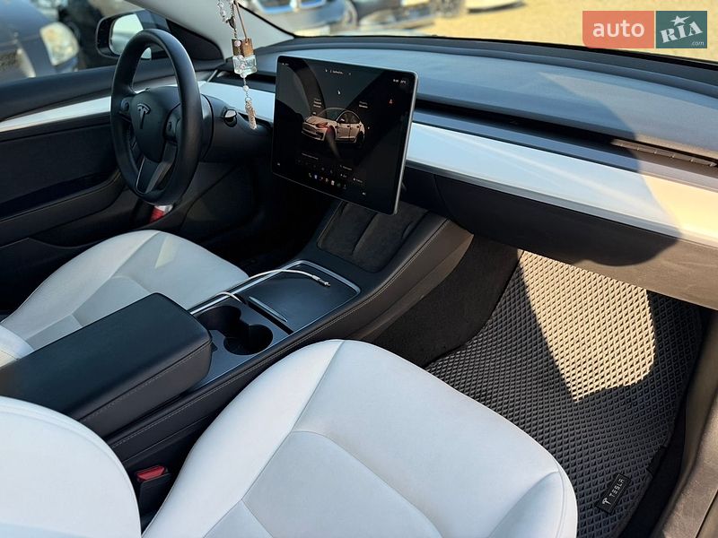 Седан Tesla Model 3 2022 в Ивано-Франковске фото 30 Седан Tesla Model 3 2022 в Ивано-Франковске