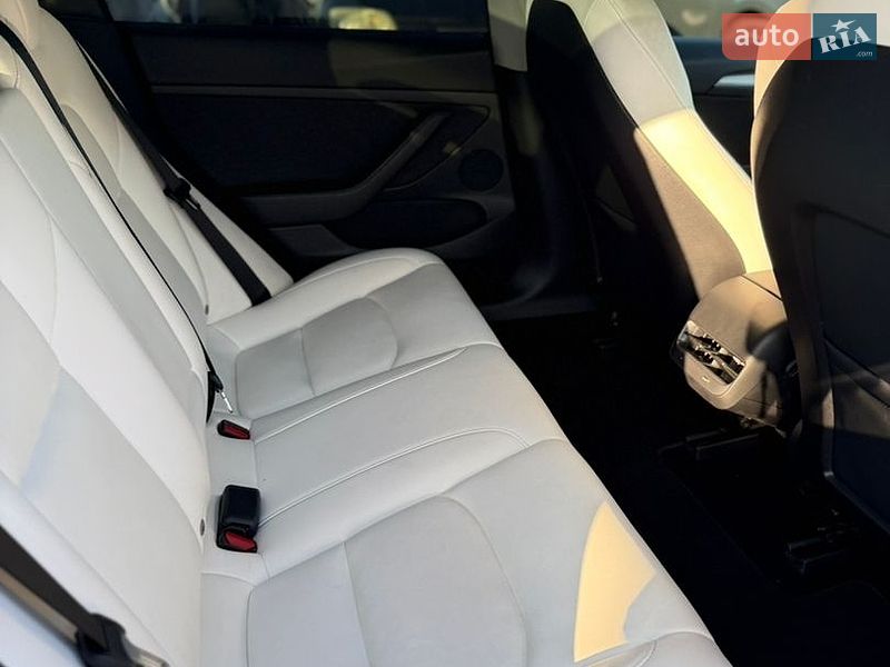 Седан Tesla Model 3 2022 в Ивано-Франковске фото 34 Седан Tesla Model 3 2022 в Ивано-Франковске