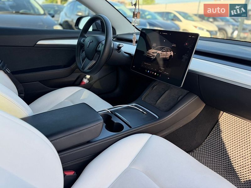 Седан Tesla Model 3 2022 в Ивано-Франковске фото 32 Седан Tesla Model 3 2022 в Ивано-Франковске