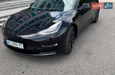 Седан Tesla Model 3 2018 в Днепре фото Седан Tesla Model 3 2018 в Днепре
